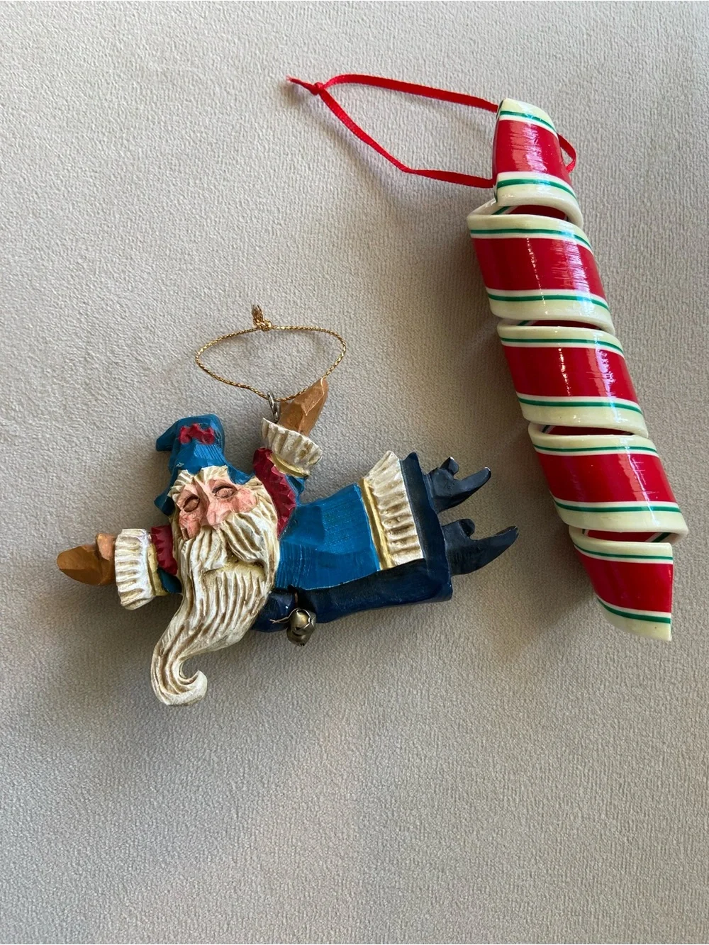 2 mismatched christmas holiday ornaments